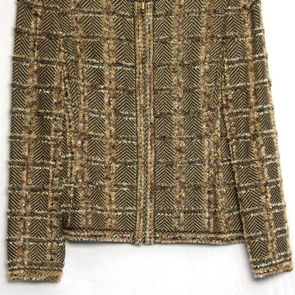 Eye Catching St. John Jacket - Picture 2 of 4